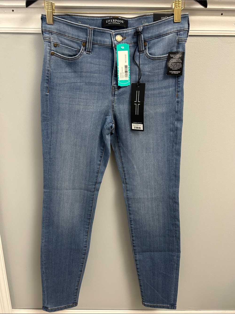 Liverpool Kaylee Light Wash Skinny Ankle Jeans NEW